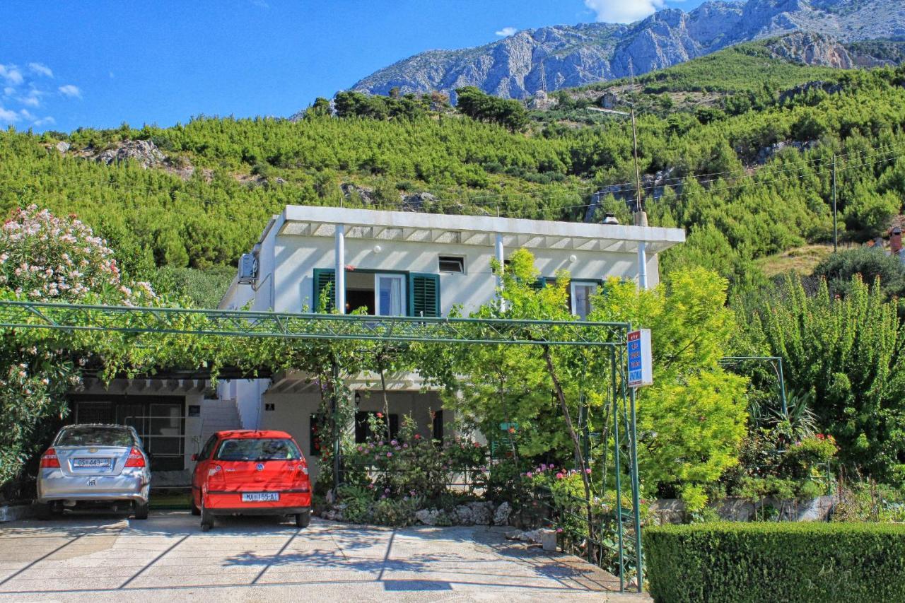 Apartments And Rooms With Parking Space Tucepi, Makarska - 6901 Buitenkant foto