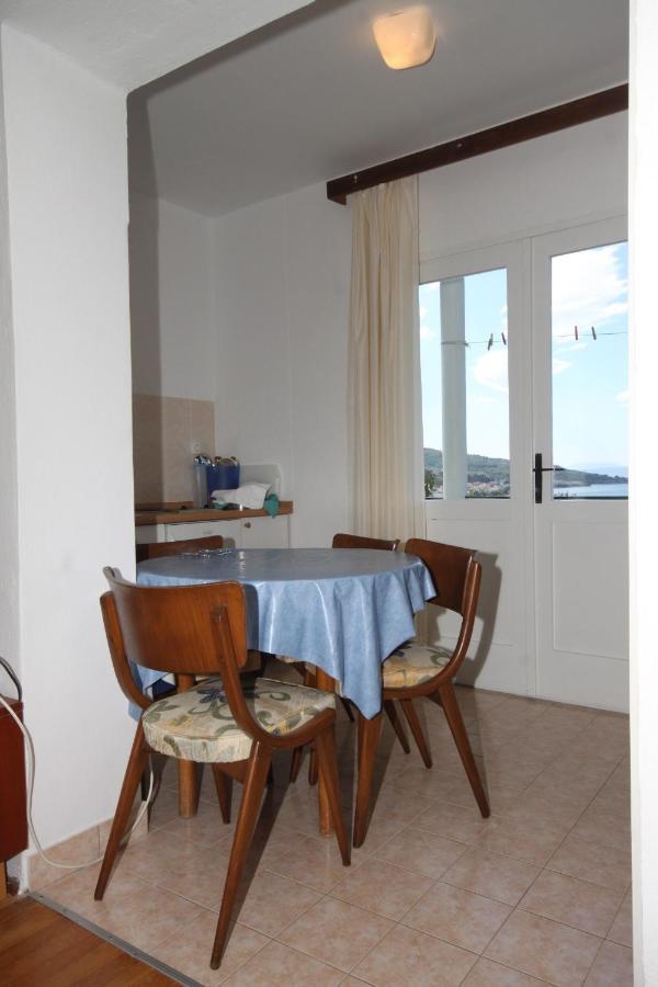 Apartments And Rooms With Parking Space Tucepi, Makarska - 6901 Buitenkant foto