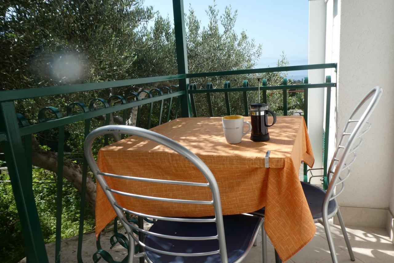 Apartments And Rooms With Parking Space Tucepi, Makarska - 6901 Buitenkant foto