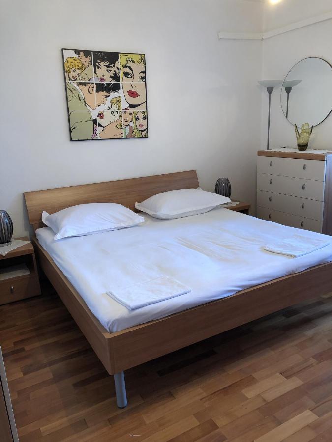Apartments And Rooms With Parking Space Tucepi, Makarska - 6901 Buitenkant foto