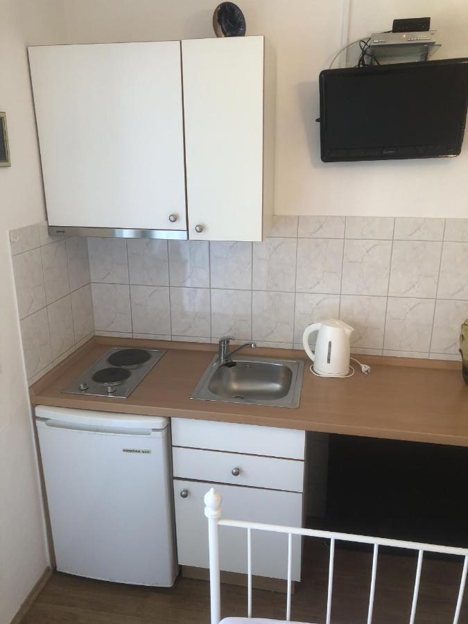 Apartments And Rooms With Parking Space Tucepi, Makarska - 6901 Buitenkant foto