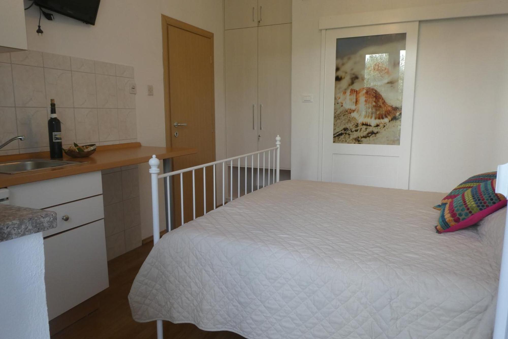 Apartments And Rooms With Parking Space Tucepi, Makarska - 6901 Kamer foto
