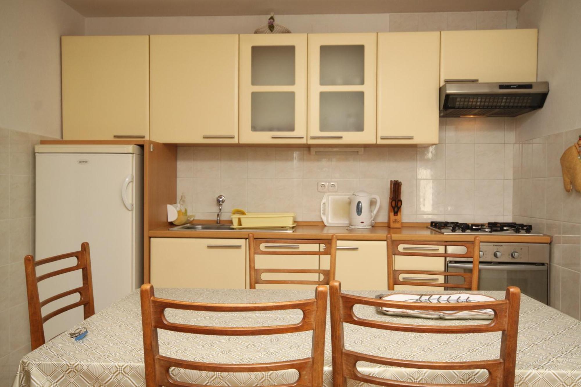 Apartments And Rooms With Parking Space Tucepi, Makarska - 6901 Kamer foto